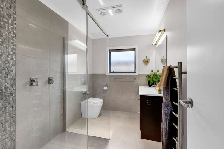 18a Estate Grove Inglewood_12