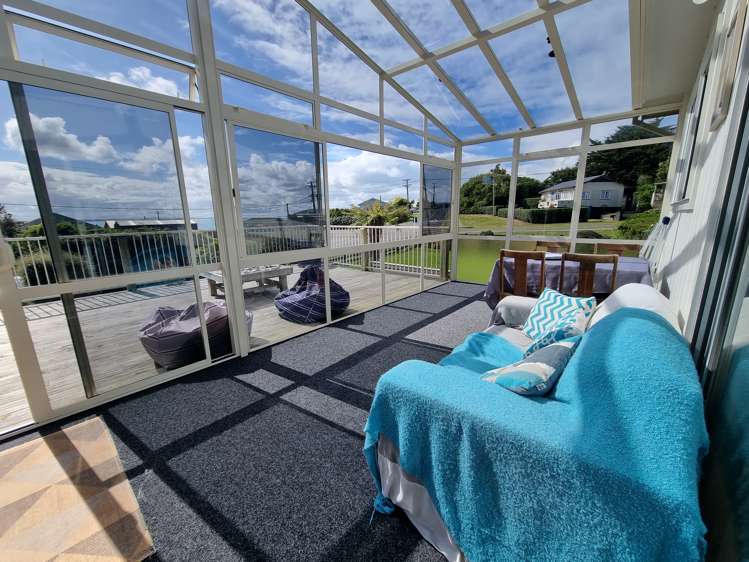 3 Violet Street Riverton_16