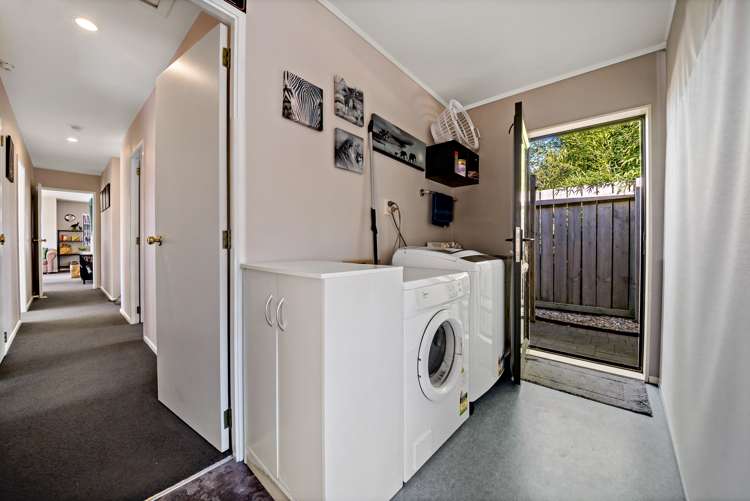 36 Koru Street Mangere Bridge_14