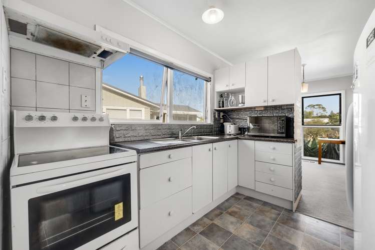 22 Larne Avenue Pakuranga Heights_6