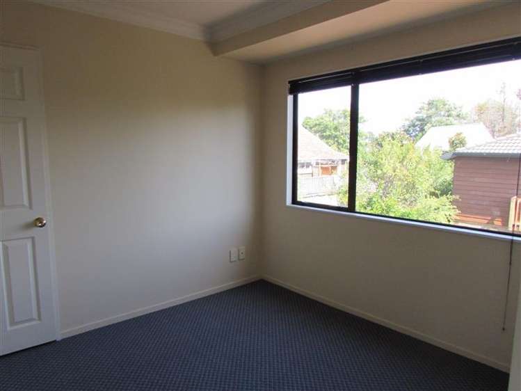 2155a Great North Road Avondale_9