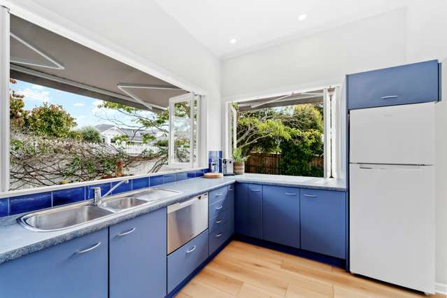 1/7 Seaview Avenue Northcote_3