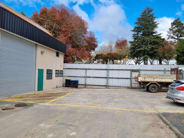 Well presented commercial unit