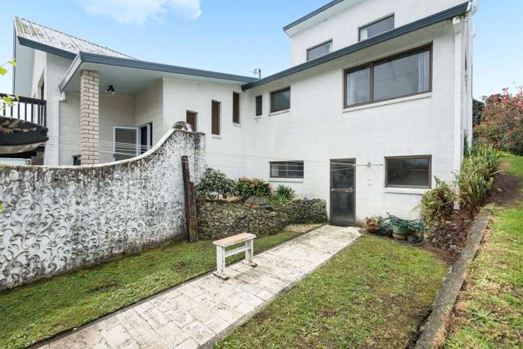 2 Pamir Place Welcome Bay_18