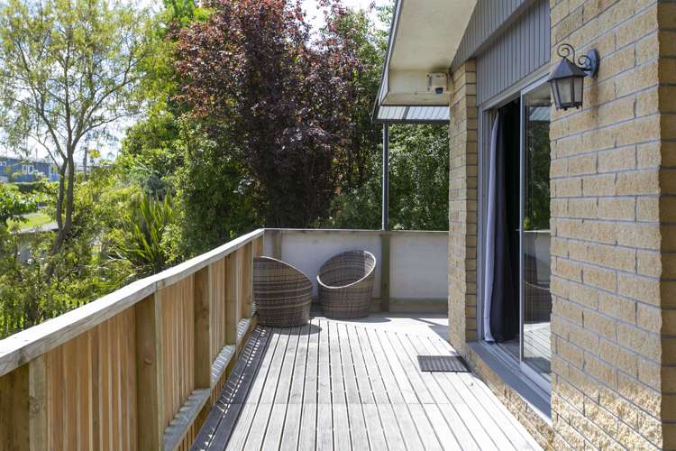 1/16 Sunset Street Hilltop_11