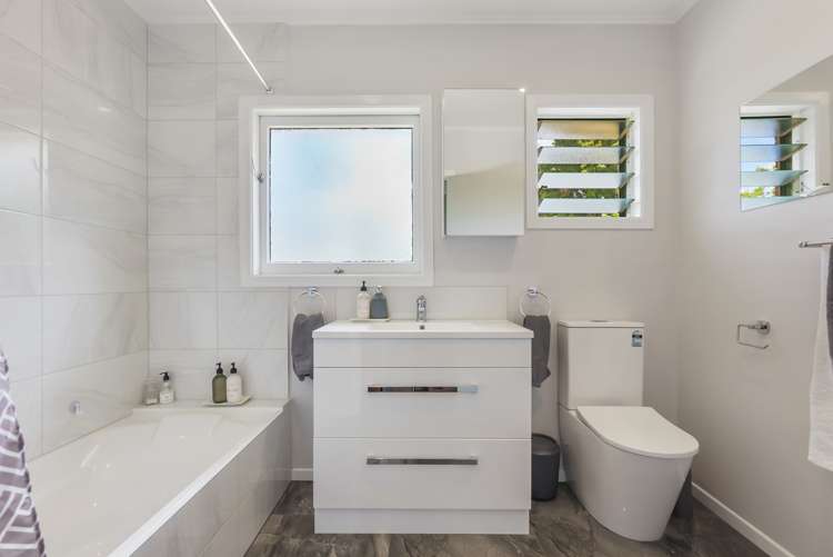 1/92 Coronation Road Hillcrest_14