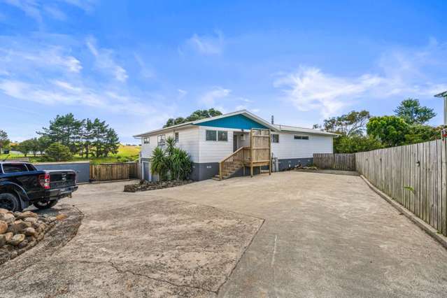 Four bedroom home with two bedroom sleepout