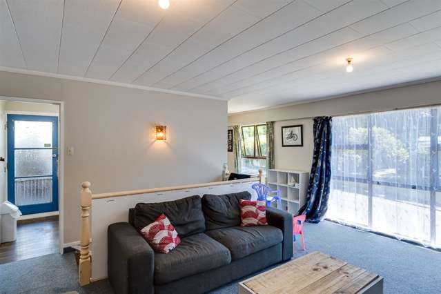 2/77 Shakespeare Road Bluff Hill_3