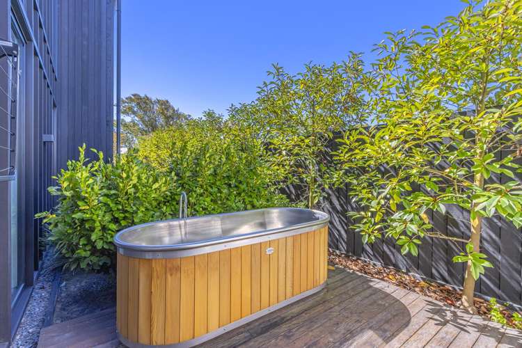 74 Merivale Lane Merivale_32