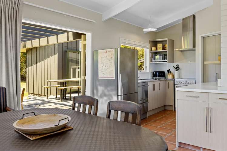 166 State Highway 1 Waitahanui_10