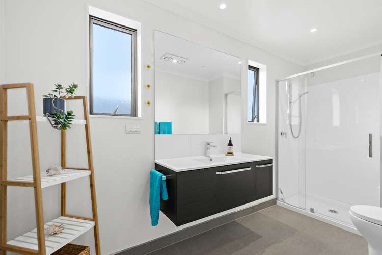 7 Tuangi Street Long Bay_22