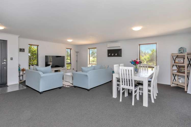 33 Ocean View Rise Ruakākā_10