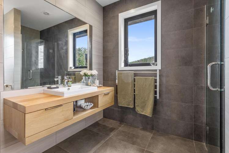 539 No. 10 Road Swannanoa_14