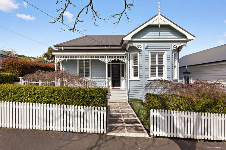 33 Mozeley Avenue Devonport_11