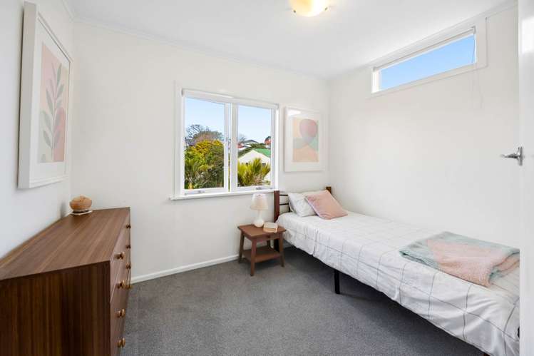 7 McIlroy Avenue Hillsborough_14