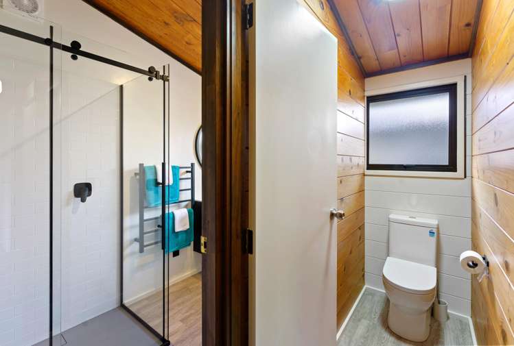 21 Awanui Drive Waikanae_15