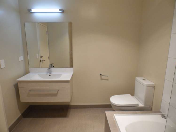 140 Hobsonville Point Road Hobsonville_9