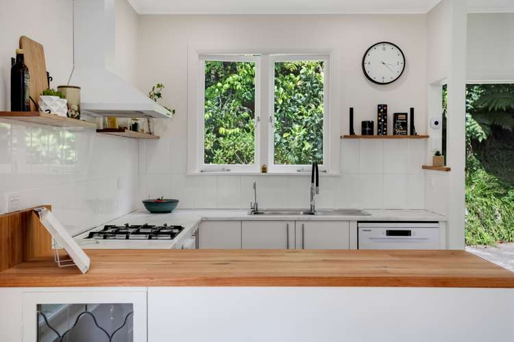 42 Seaview Road Paihia_8