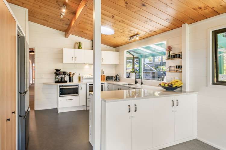 21 Renoir Avenue Belmont_6