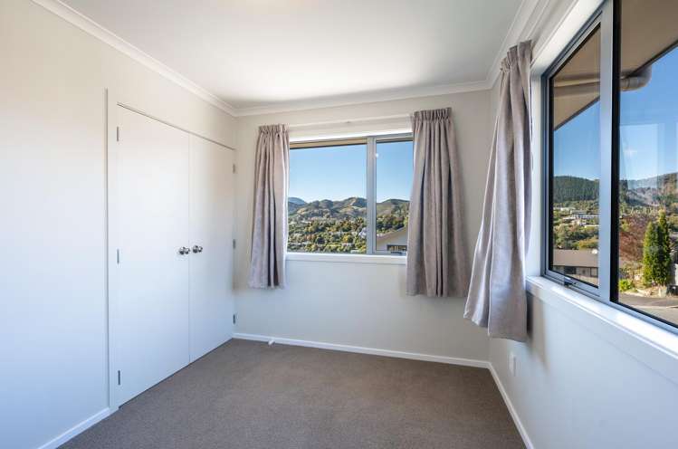 41 Saint Lawrence Street Toi Toi_8