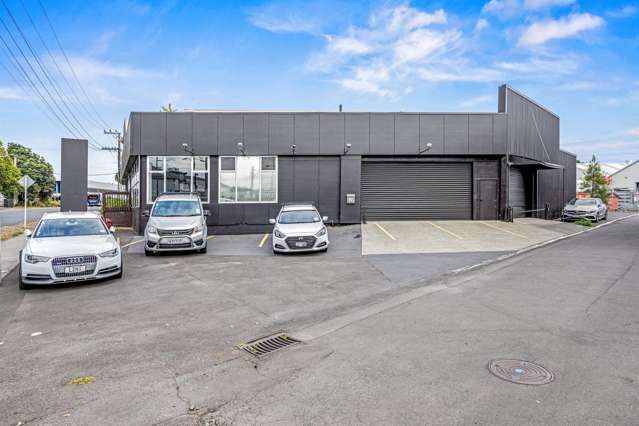 99 Station Road Penrose_1