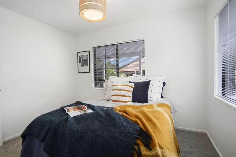 66b Woodglen Road Glen Eden_11