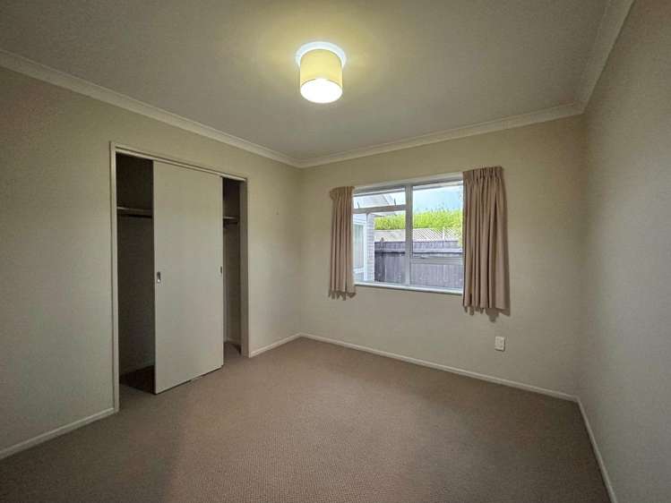 17 Whiting Crescent Greenmeadows_10