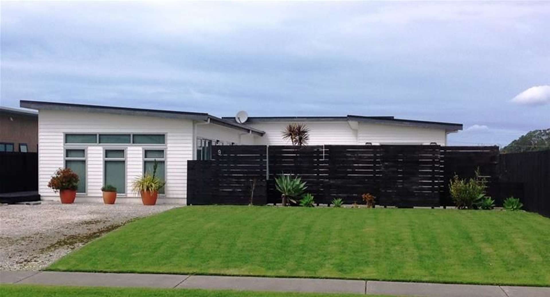 9 Surfers Avenue Waihi Beach_0