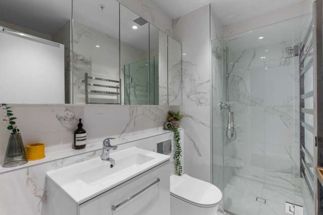 1105/47 Beach Road City Centre_4