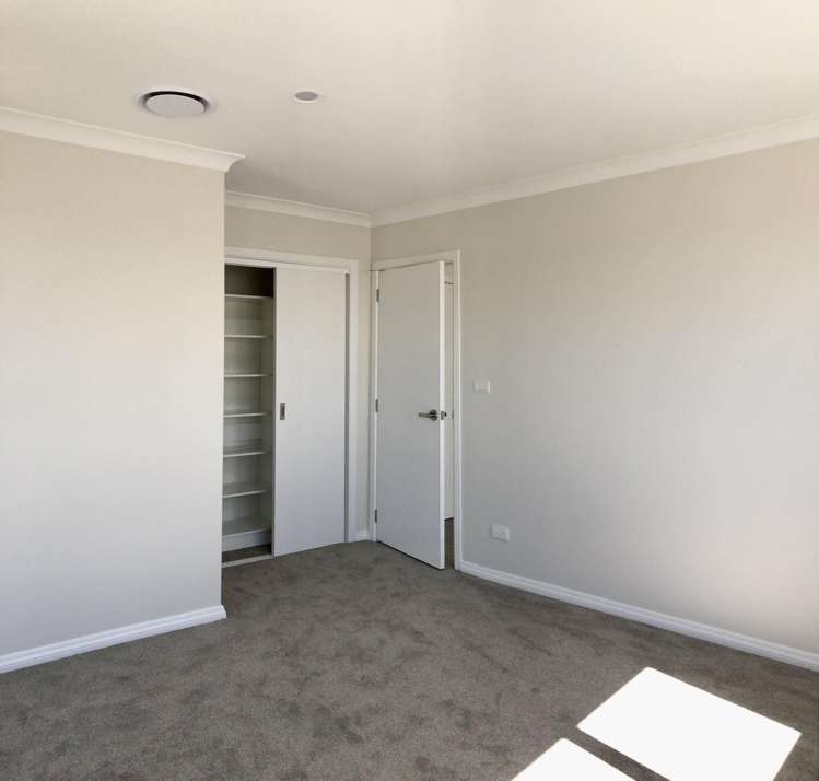 11 Aklander Rise Flat Bush_12