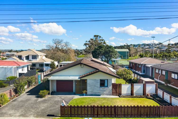 214a Centreway Road Orewa_15