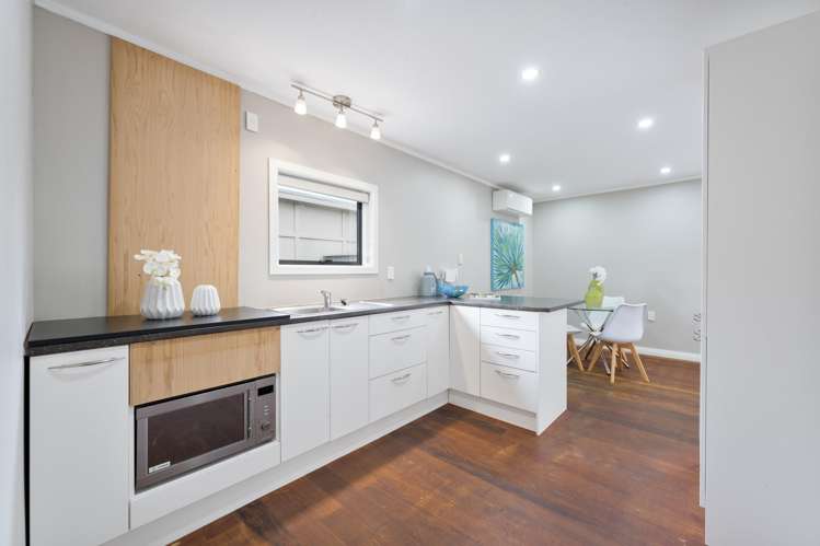 3 Glen Marine Parade Glendene_17