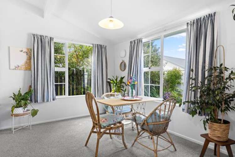 16A Newbourne Crescent Redwoodtown_5