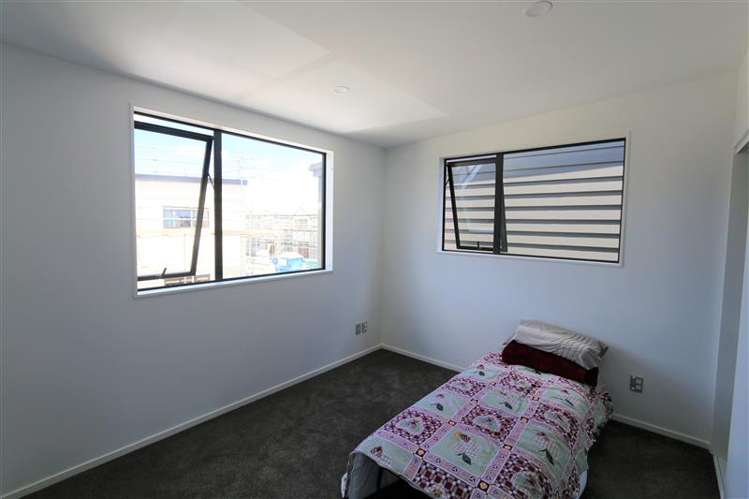 54 Parahau Road Papakura_10