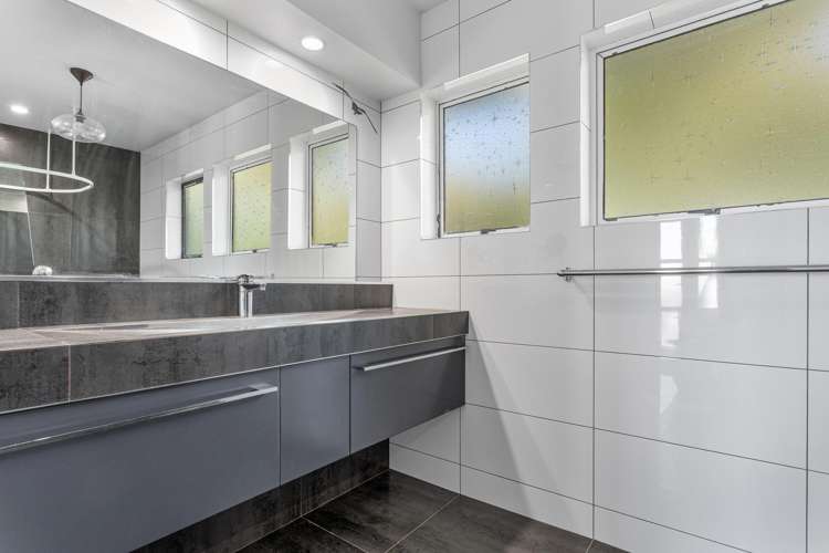 18 Paerata Ridge Waiotahe_21