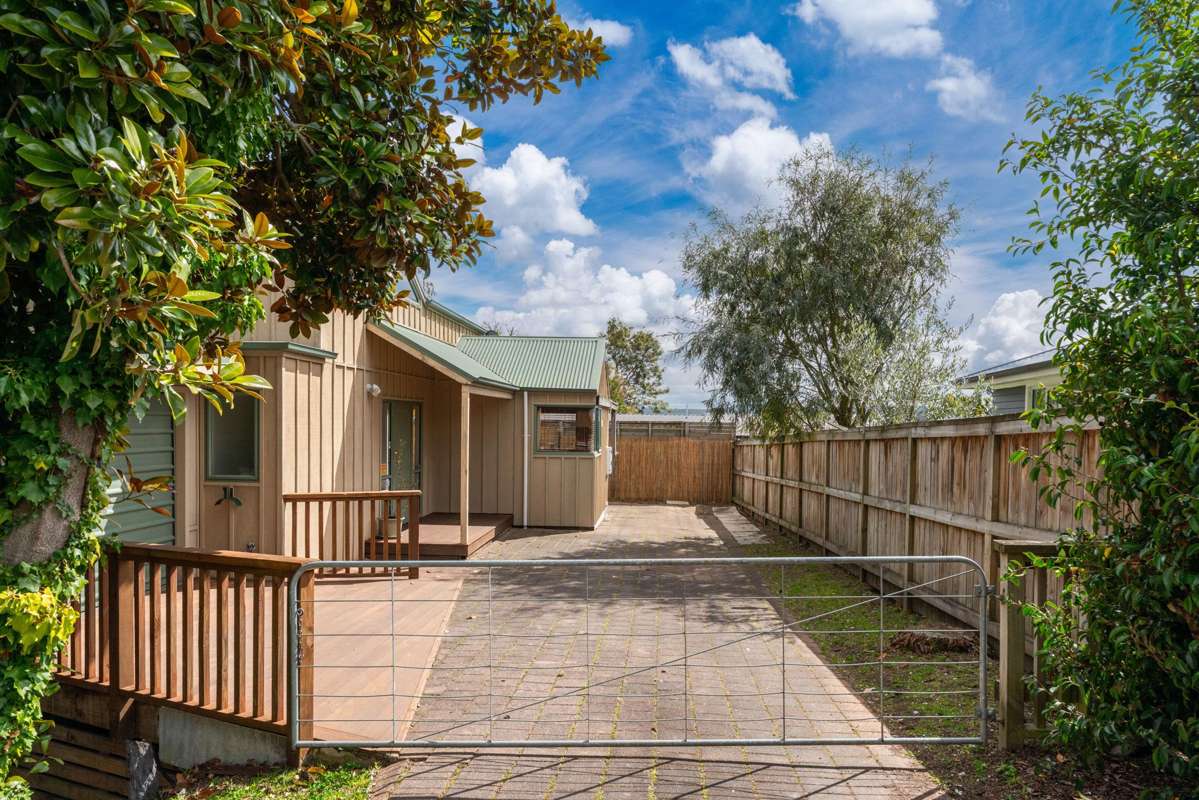 16b Arrowsmith Avenue_0