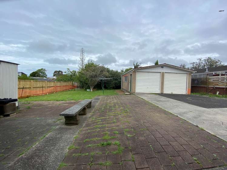 86 Botany Road Botany Downs_13