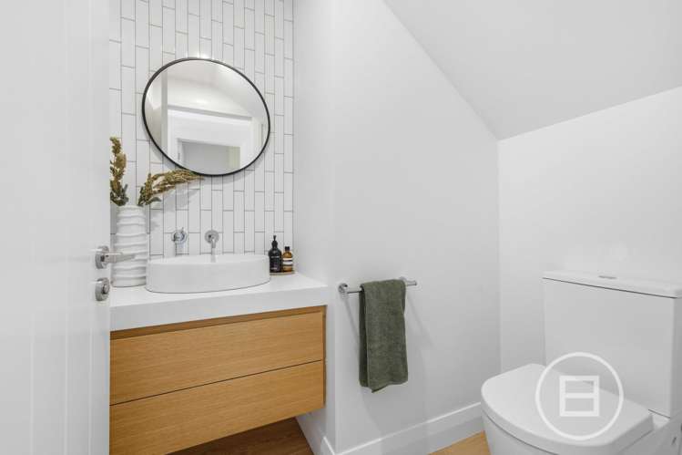 22 Tomes Road Saint Albans_17