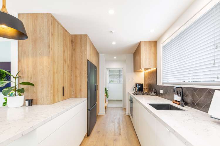 29 Awhiorangi Promenade Swanson_8