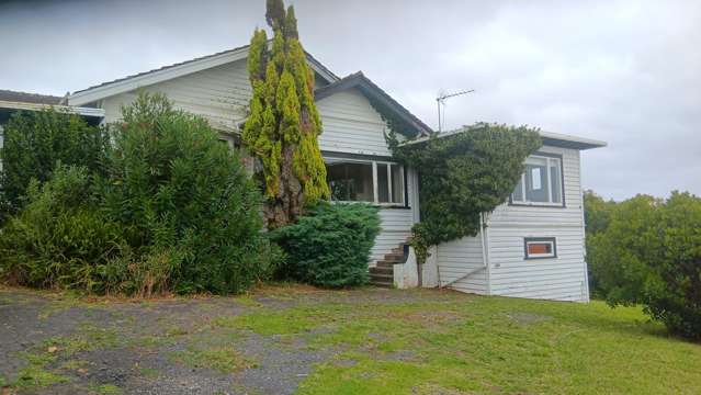 Home in St Heliers with Ocean views