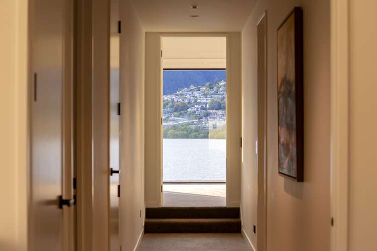 513 Peninsula Road Kelvin Heights_17