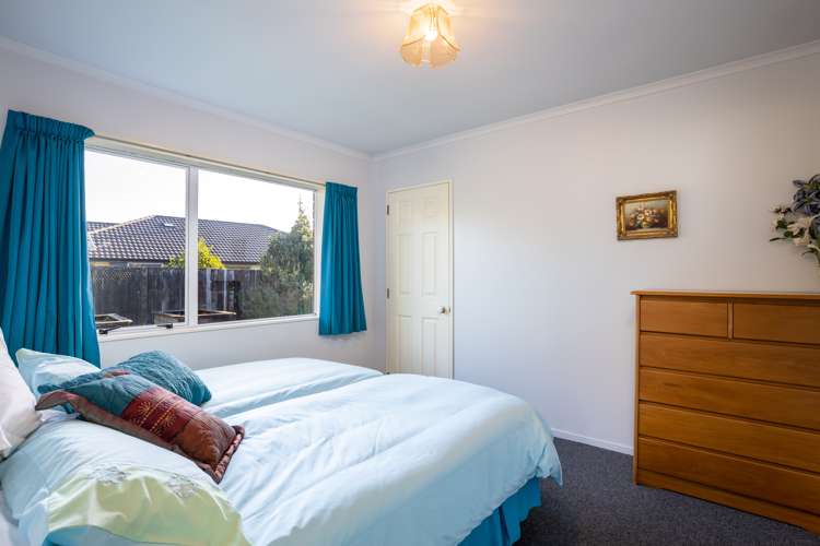 3a Kinross Drive Merrilands_14