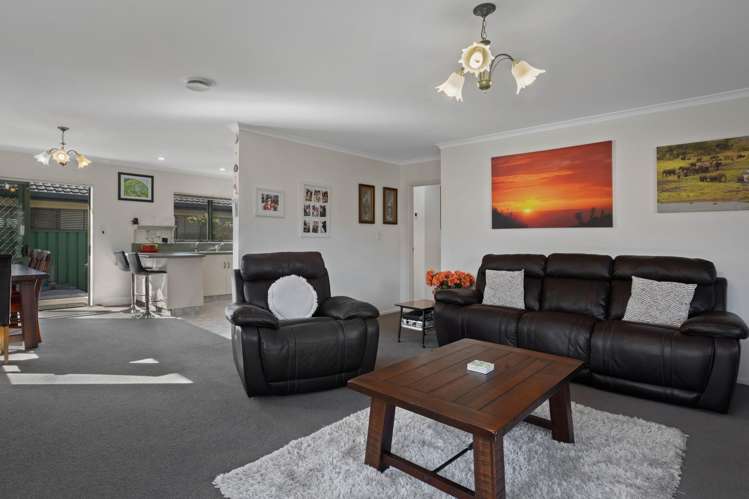 9 Donegal Place Katikati_2