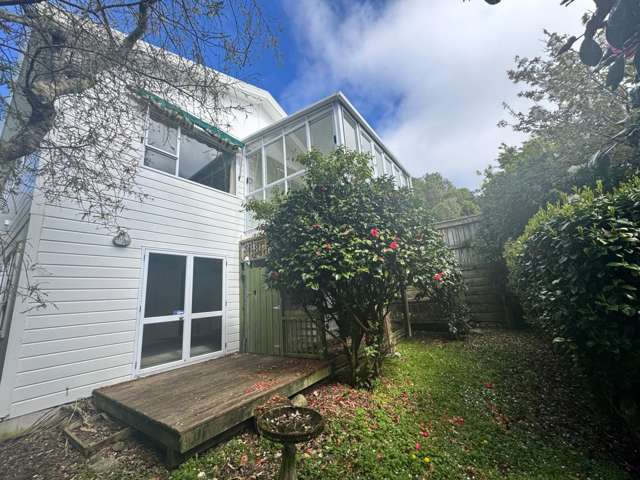 108b Messines Road, Karori