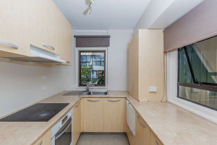 2/56 Ferndale Road Mount Wellington_19