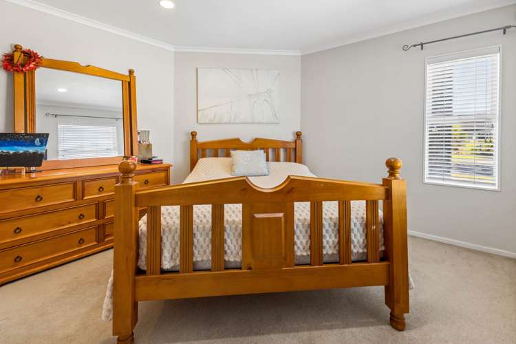 39 Stranraer Crescent Wattle Downs_17