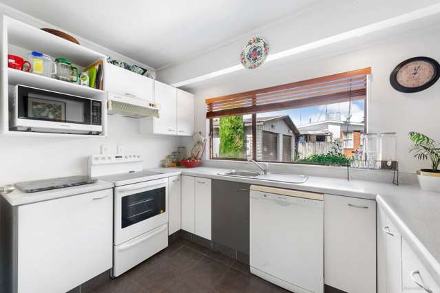 2/3 Aurea Avenue Pakuranga_2