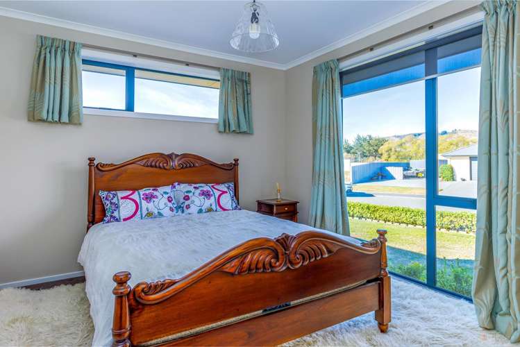 1 Eric Batchelor Place Waimate_12