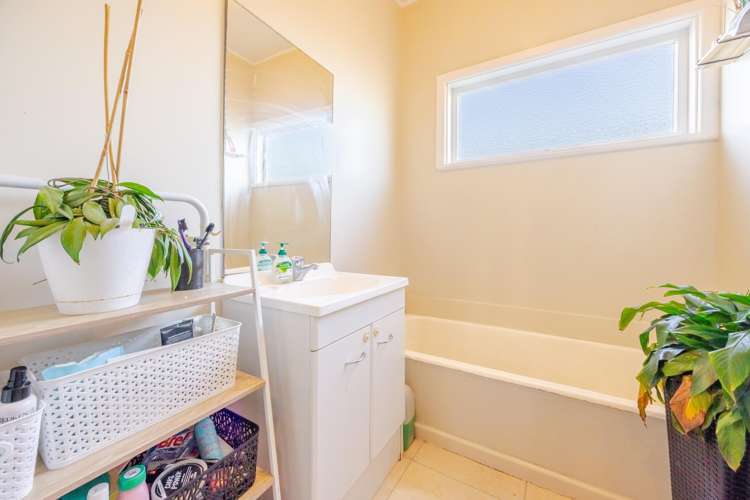 107a Mayfair Avenue Mayfair_13