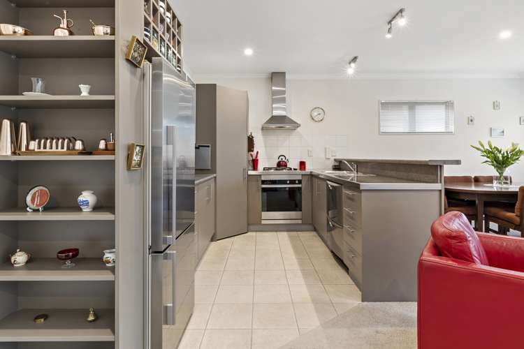 63 Futuna Close Karori_5